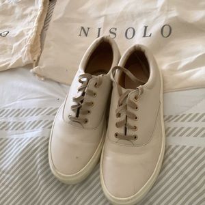 Nisolo bone everyday sneaker. Size 6.5 used